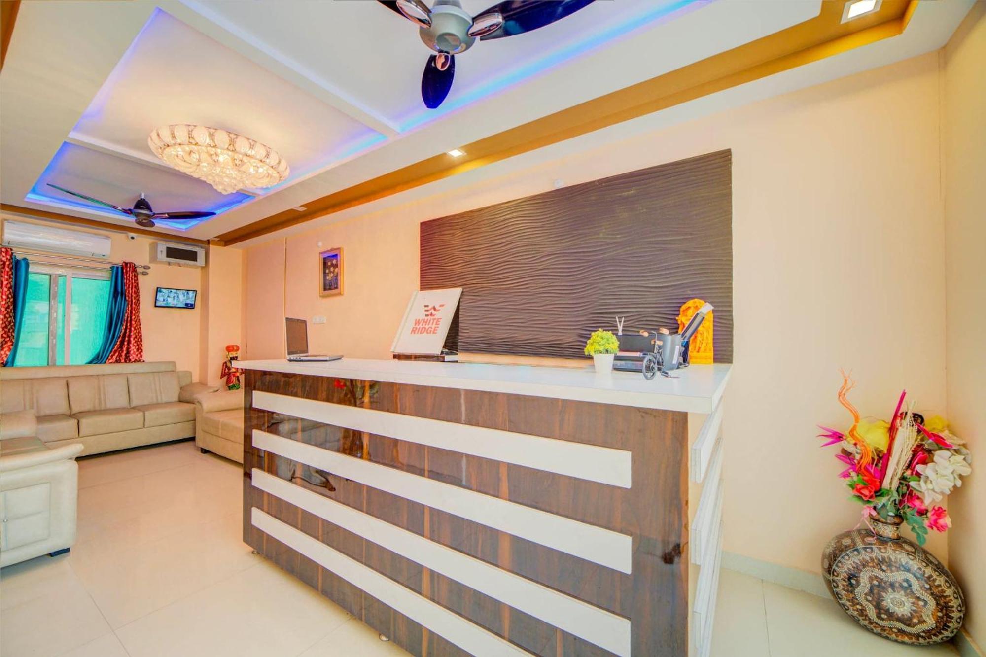 Super Hotel O White Ridge Sururnagar Ngoại thất bức ảnh